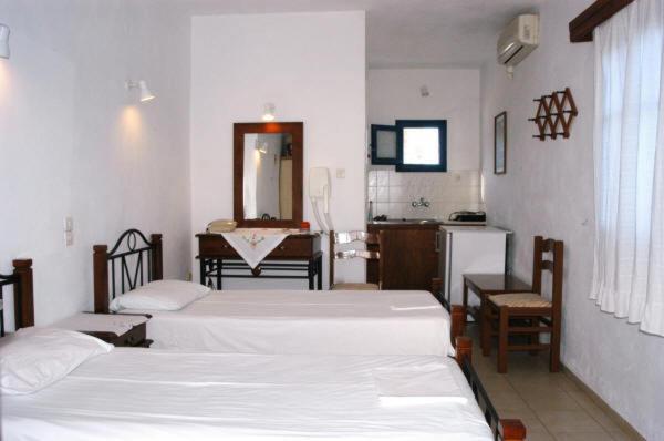 Windmill Villas Artemonas Pokoj fotografie