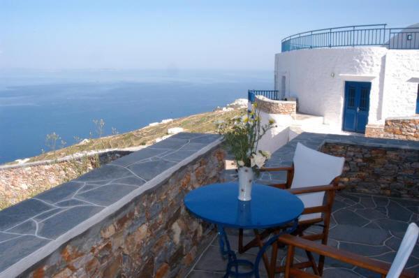 Windmill Villas Artemonas Pokoj fotografie